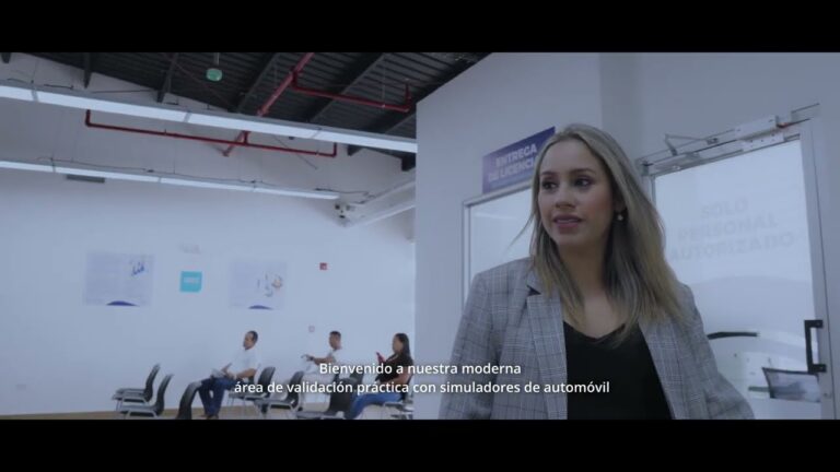 Simulaci&oacute;n de Veh&iacute;culo Oficial: Estrategias para un Entrenamiento Eficaz