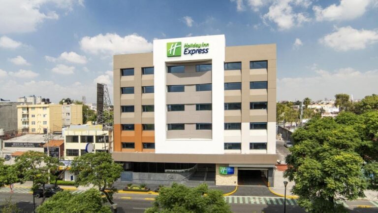 City Express Calzada de Guadalupe: Ideal para Viajeros Modernos