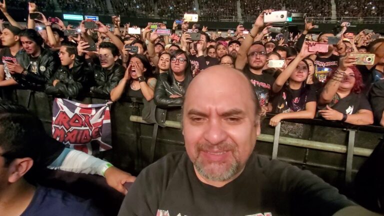 Iron Maiden en el Palacio de los Deportes: Una Noche &Eacute;pica