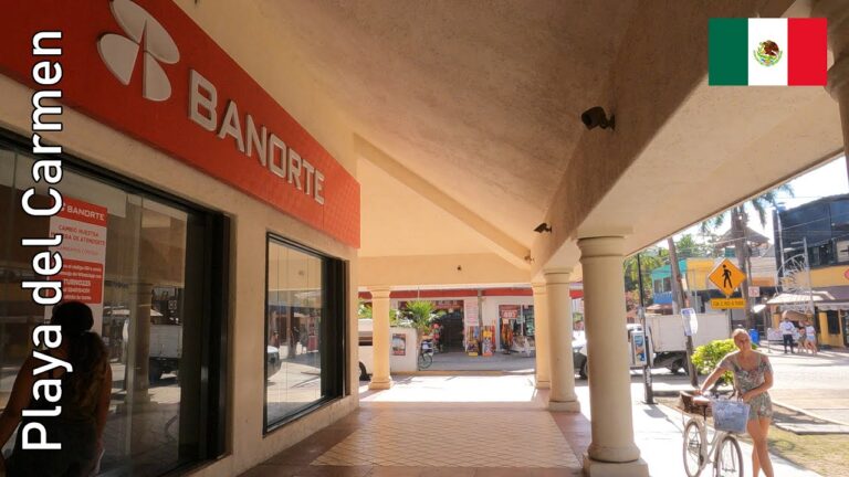 Bancos en Playa del Carmen: Gu&iacute;a Completa para Turistas y Residentes